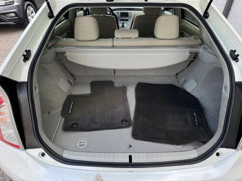 Used 2015 Toyota Prius Two FWD image 20