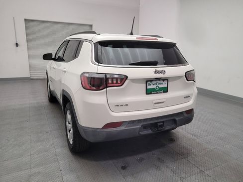 Used 2018 Jeep Compass Latitude w/ Popular Equipment Group AWD/4WD image 6