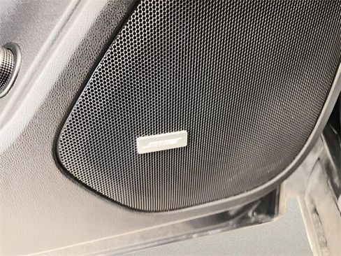 Certified 2022 Chevrolet Blazer Premier w/ Enhanced Convenience Package image 10