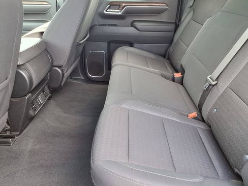 Used 2025 Chevrolet Silverado 1500 LT RWD image 11