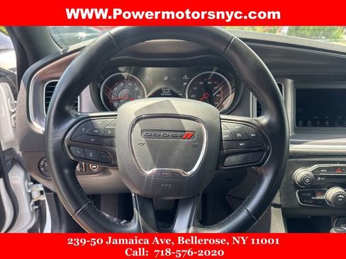Used 2022 Dodge Charger SXT image 31