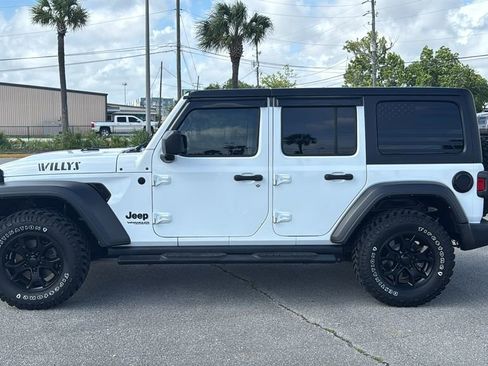 Used 2021 Jeep Wrangler Unlimited Sport AWD/4WD image 2