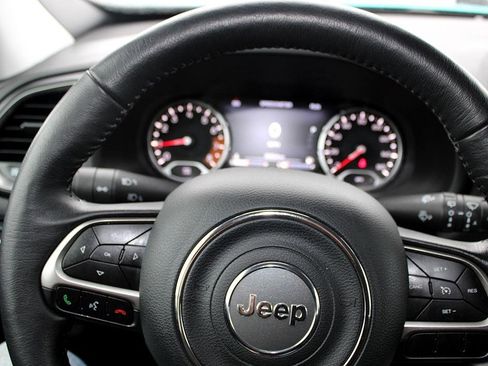 Used 2022 Jeep Renegade Latitude w/ Convenience Group image 9