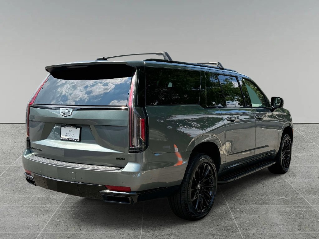 Used 2024 Cadillac Escalade ESV Sport Platinum w/ LPO, ONYX Package AWD/4WD image 10