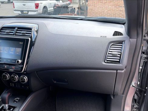 Used 2026 Mitsubishi Outlander Sport AWD image 15