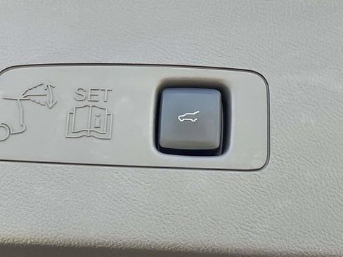Certified 2023 Lincoln Corsair AWD w/ Equipment Group 101A image 12