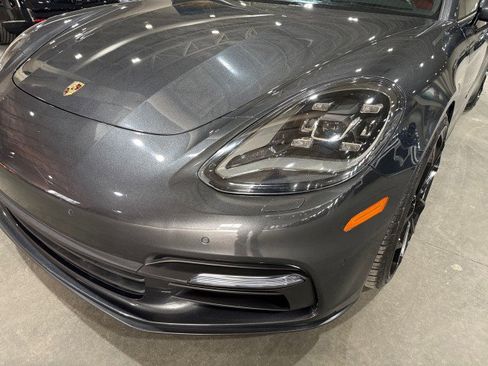 Used 2017 Porsche Panamera image 33