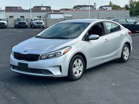 Used 2018 Kia Forte LX FWD image 7