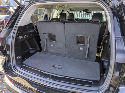 Certified 2023 Jeep Grand Cherokee L Limited w/ Black Appearance Package image 27