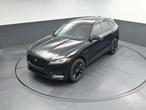 Used 2022 Jaguar F-PACE S AWD/4WD image 32