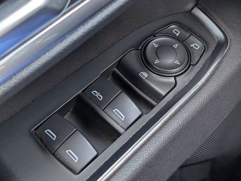 Used 2025 Chevrolet Silverado 2500 LT image 20