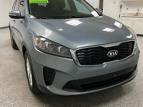 Used 2020 Kia Sorento L image 8