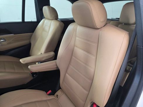 Certified 2024 Mercedes-Benz GLS 450 4MATIC image 16