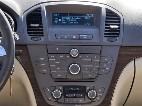Used 2011 Buick Regal CXL image 10