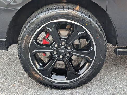 Used 2022 Ford Expedition Max Limited image 10