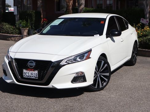 Used 2022 Nissan Altima 2.5 SR image 4