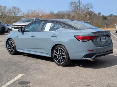 Used 2024 Nissan Sentra SR w/ SR Premium Package image 7