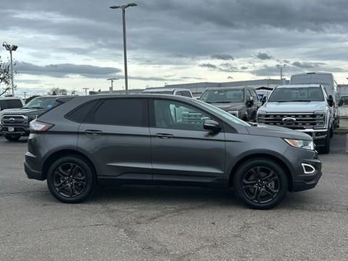 Certified 2018 Ford Edge SEL w/ Equipment Group 201A image 2