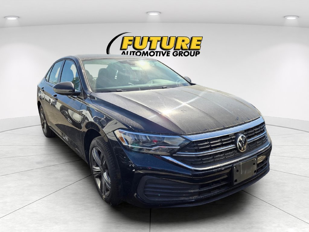 Used 2024 Volkswagen Jetta SE FWD image 1