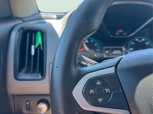 Used 2021 Chevrolet Colorado W/T w/ WT Convenience Package RWD image 25