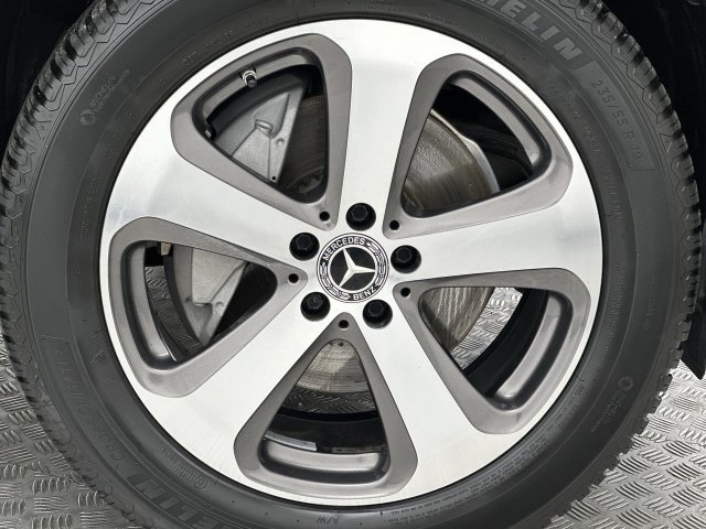 Used 2018 Mercedes-Benz GLC 300 4MATIC Coupe image 10