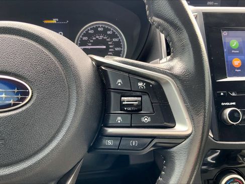 Used 2020 Subaru Forester Premium image 23