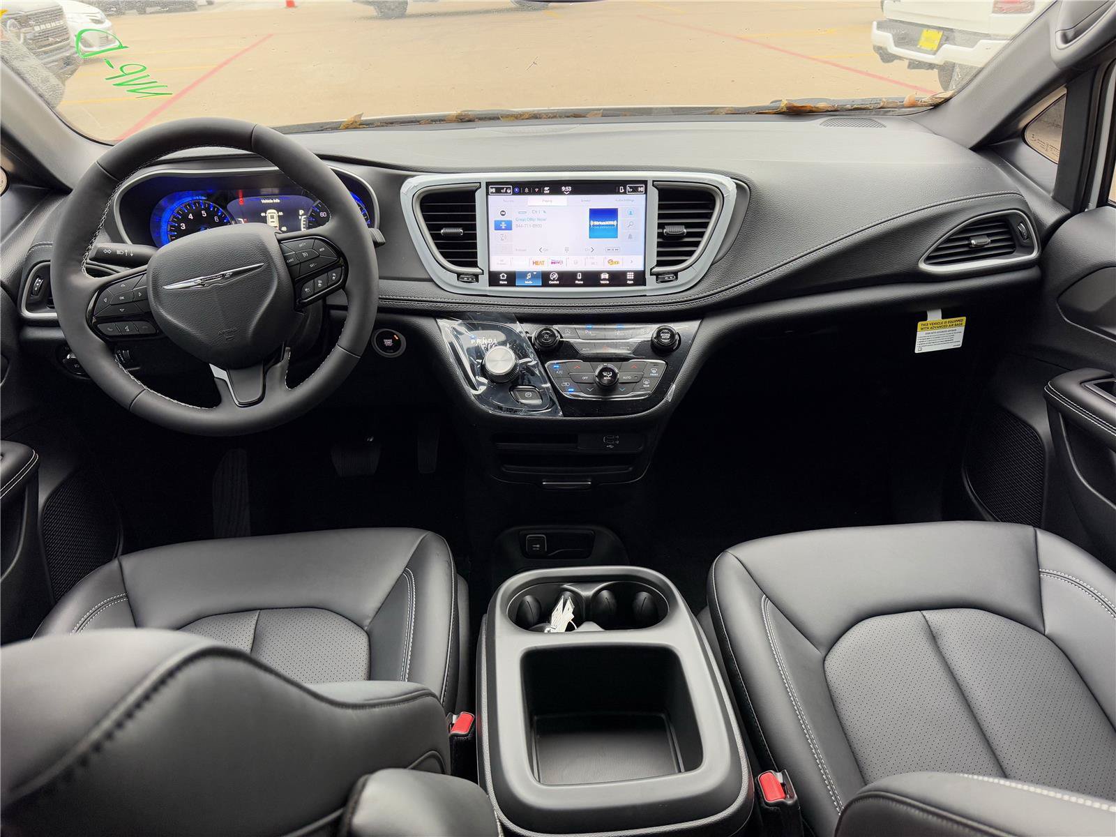 New 2026 Chrysler Pacifica Select w/ S Appearance Package FWD image 18