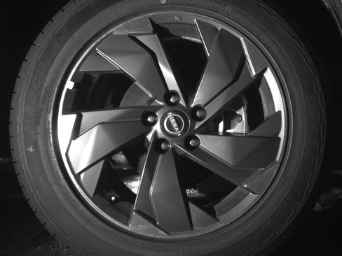 Used 2025 Nissan Rogue SV FWD image 13