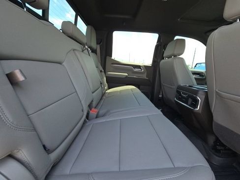 Used 2023 GMC Sierra 1500 SLT w/ SLT Premium Package AWD/4WD image 15