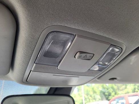 Used 2023 Kia Soul LX w/ LX Technology Package FWD image 22