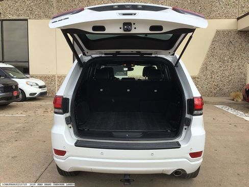 Used 2018 Jeep Grand Cherokee Altitude image 14