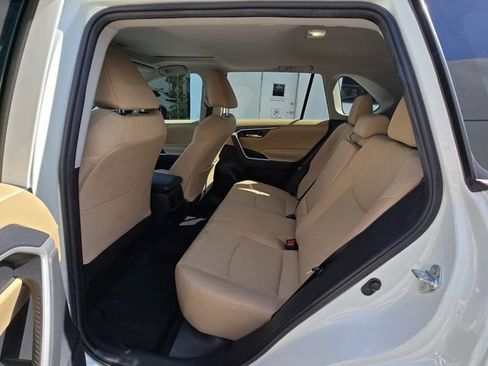 Used 2023 Toyota RAV4 XLE w/ Convenience Package FWD image 15