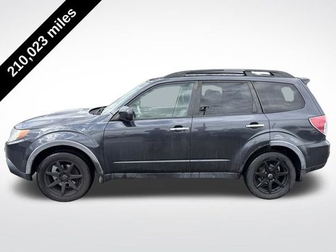 Used 2009 Subaru Forester 2.5XT Limited w/ Popular Equipment Group 4B image 2