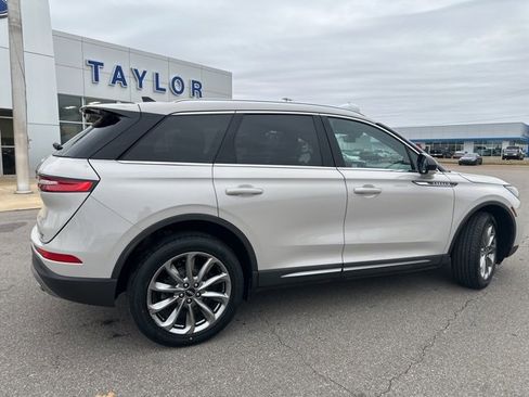 Used 2021 Lincoln Corsair AWD w/ Premium Package image 17