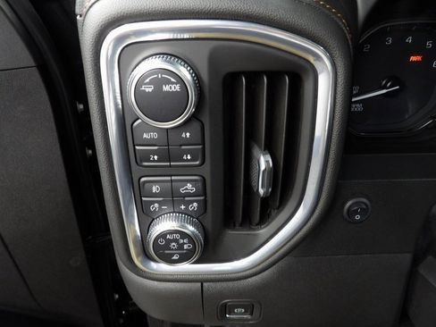 Used 2021 GMC Sierra 1500 AT4 image 52