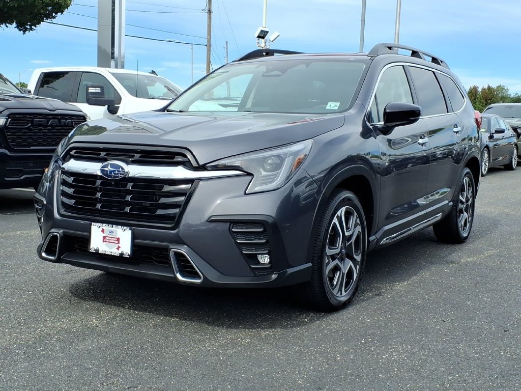 Used 2024 Subaru Ascent Touring AWD/4WD image 3
