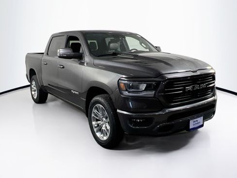 Used 2023 RAM 1500 Laramie AWD/4WD image 3