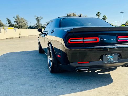Used 2016 Dodge Challenger R/T Plus image 19