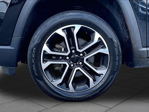 Used 2022 Jeep Compass Limited AWD/4WD image 11