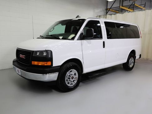 Used 2019 GMC Savana 3500 LS w/ Cold Climate Package RWD image 18