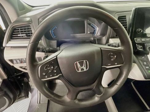 Used 2020 Honda Odyssey EX image 12