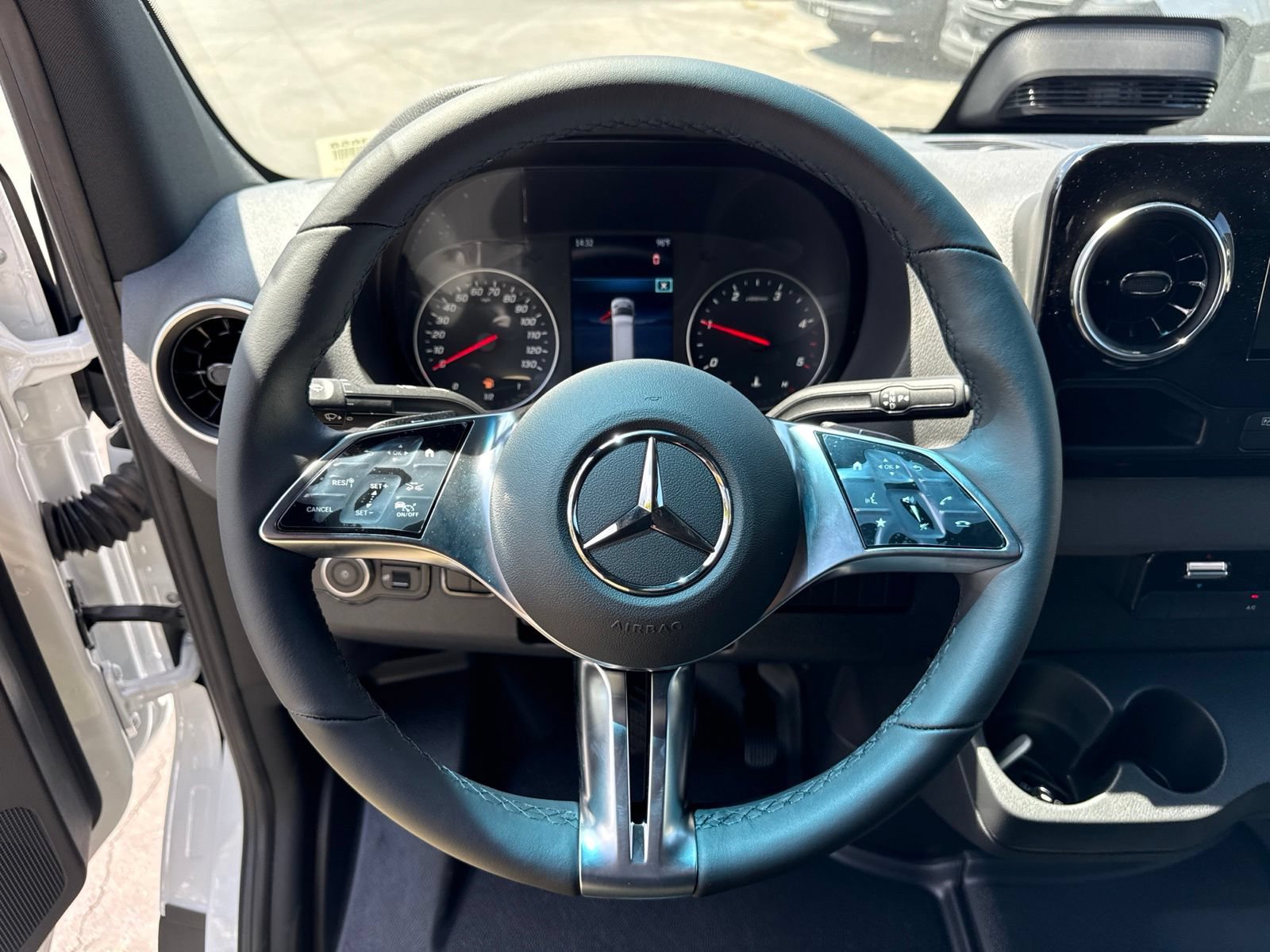 New 2026 Mercedes-Benz Sprinter 2500 image 23