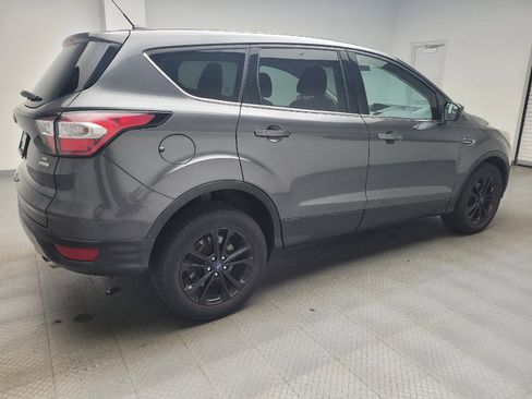 Used 2017 Ford Escape SE FWD image 10