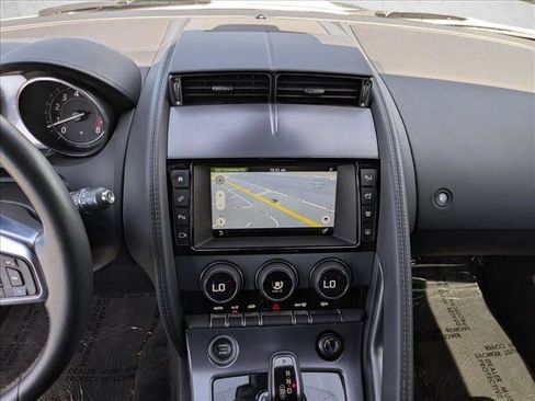 Used 2018 Jaguar F-TYPE Coupe RWD image 13