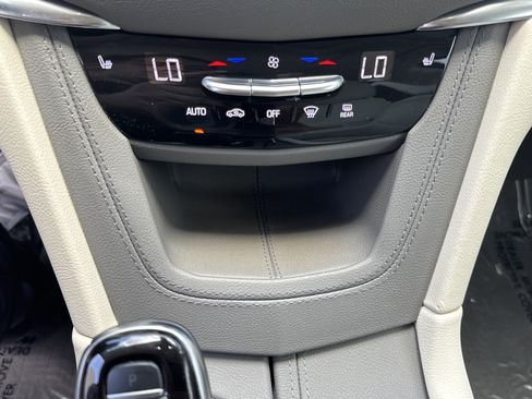 Used 2021 Cadillac XT5 Premium Luxury w/ LPO, Floor Liner Package FWD image 27