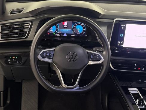 Used 2026 Volkswagen Atlas Cross Sport SE FWD image 12