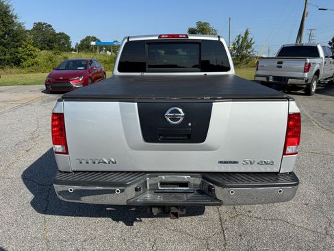 Used 2012 Nissan Titan SV w/ SV Premium Utility Pkg AWD/4WD image 6