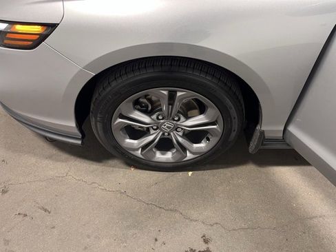 Used 2024 Honda Accord EX image 29