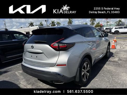 Used 2019 Nissan Murano S FWD image 3