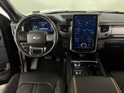 Used 2023 Ford Expedition Max Platinum image 15